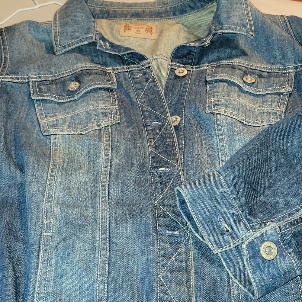 Jean jacket - Picture 4 of 5